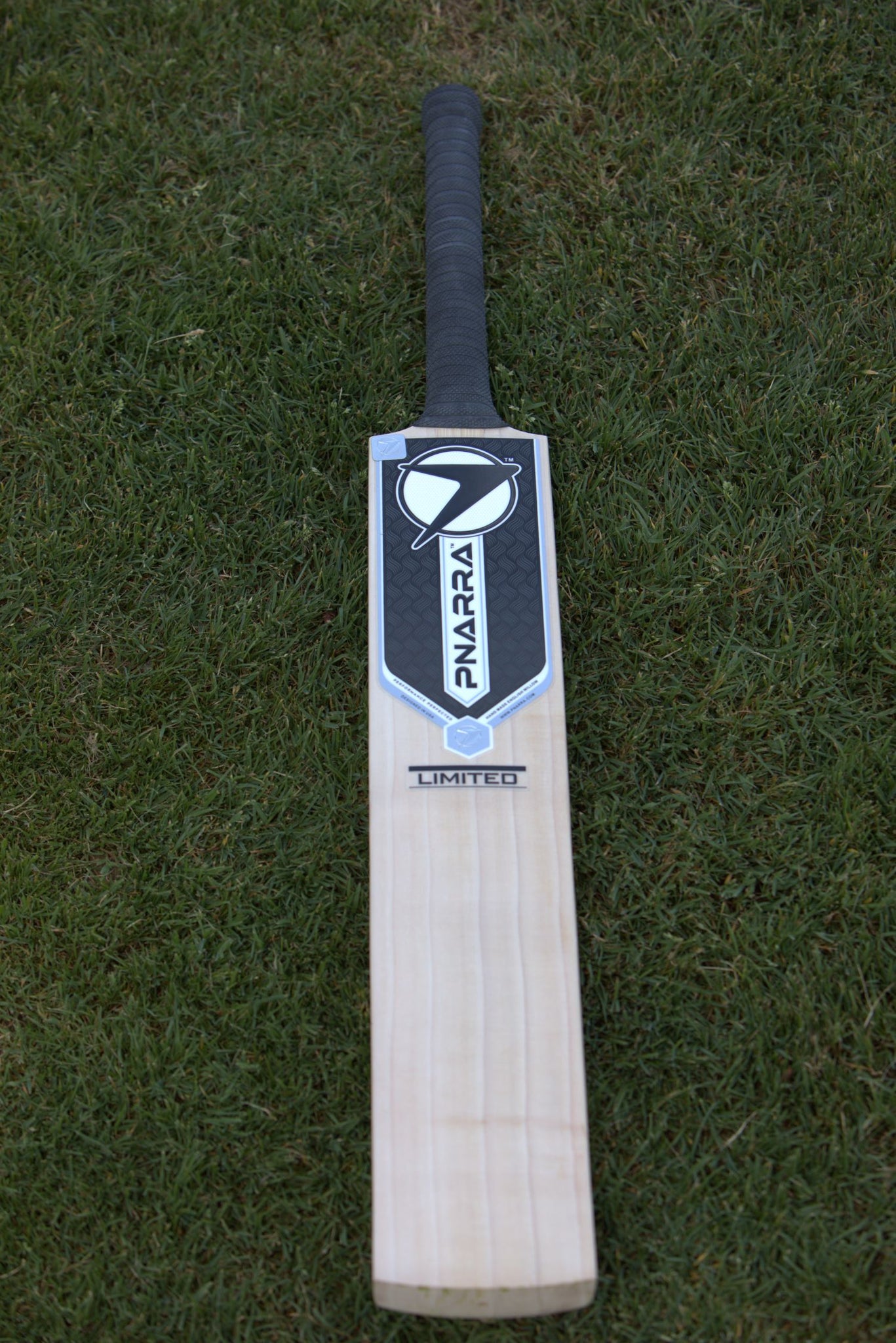 PNARRA English Willow Cricket Bat - Limited Edition